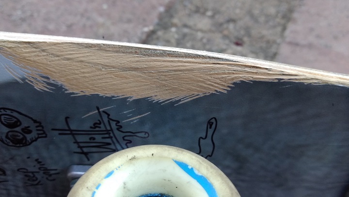 File:Wheel Well (Bottom).jpg