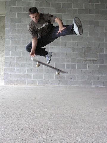 File:OutLook Keith Renna (Truck-to-Truck Transfer) 2004-08.jpg