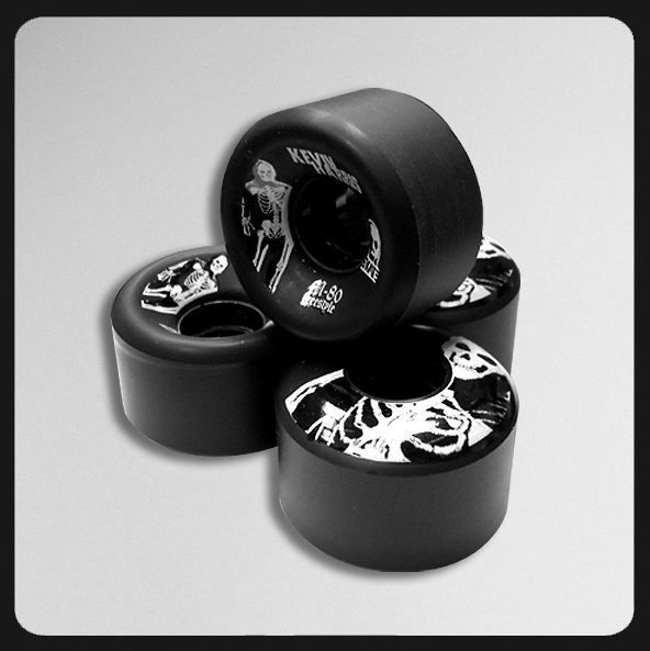 File:Skull Skates x Momentum Kevin Harris M-80 Freestyle Wheel.jpg