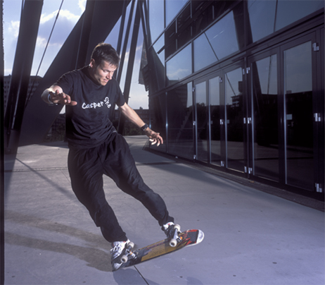 File:Guenter Mokulys Casper Industries 2004.jpg