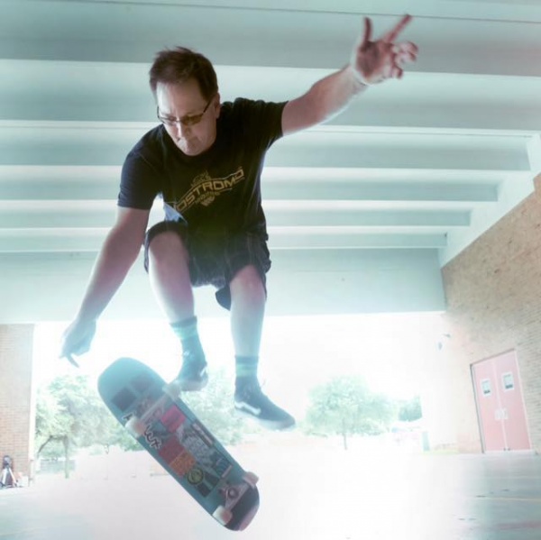 File:Bob Loftin Finger Flip.jpg